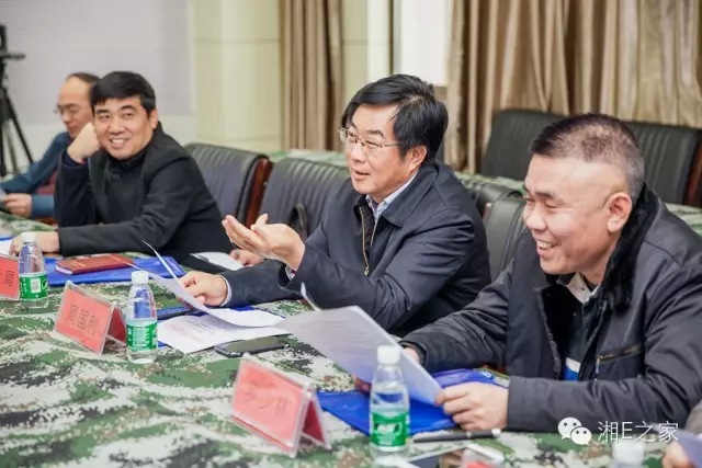 邵陽副市長周國利現(xiàn)場調度天嬌國際汽車城項目建設